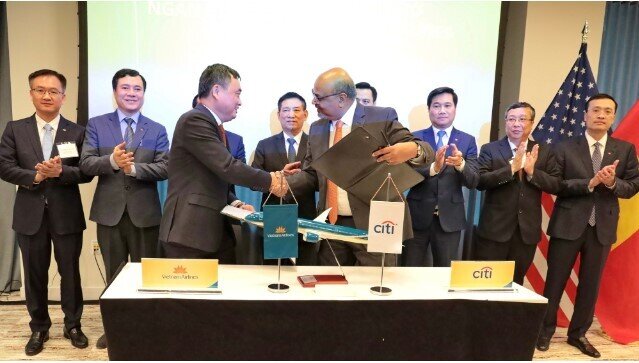 Phó Thủ tướng Hồ Đức Phớc chứng kiến Vietnam Airlines ký thỏa thuận hơn 560 triệu USD với CitiBank
