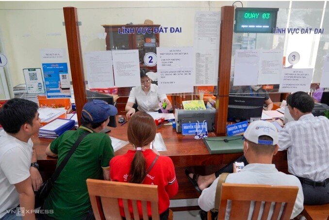Hồ sơ đất đai tăng đột biến trước thông tin sáp nhập tỉnh