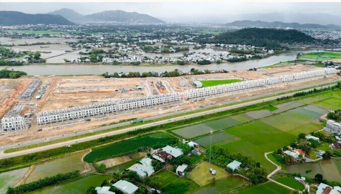 Cổ đông lớn của Phát Đạt và DIC bị bán giải chấp hàng triệu cổ phiếu