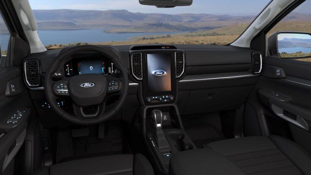 Ford Everest phiên bản Sport mới tại Việt Nam, giá gần 1,2 tỷ đồng