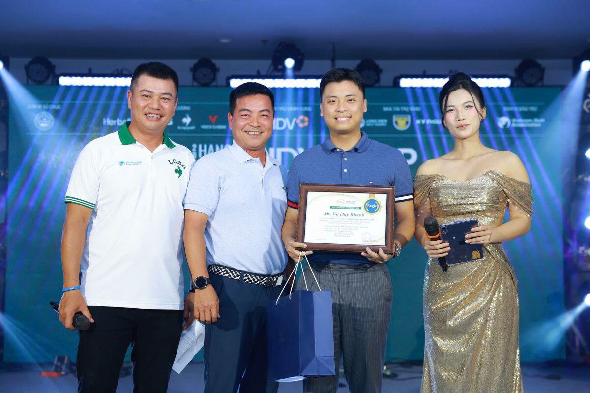 Giải golf Hà Nội Mở rộng – BIDV Cup 2025: Golfer Nguyễn Trường Kỳ vô địch Nam nghiệp dư