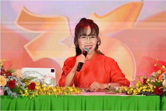 Tỉ phú Nguyễn Thị Phương Thảo nói về đầu tư cổ phiếu ngân hàng lãi hơn 4 lần