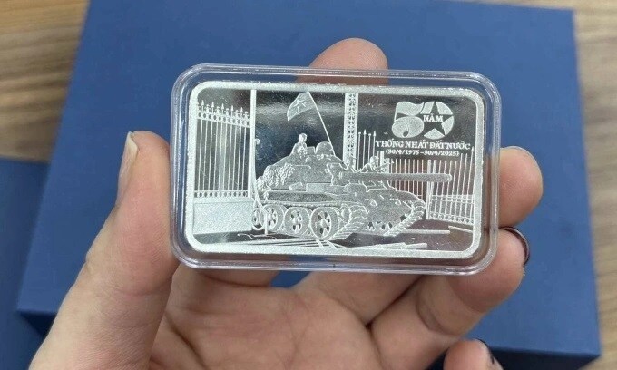 Đưa lịch sử vào sản phẩm, nhiều thương hiệu 'cháy hàng'