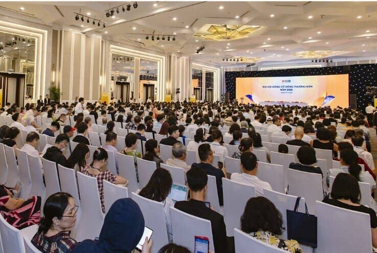 Bứt phá từ nội lực - SHB viết tiếp hành trình đồng hành cùng đất nước vươn xa
