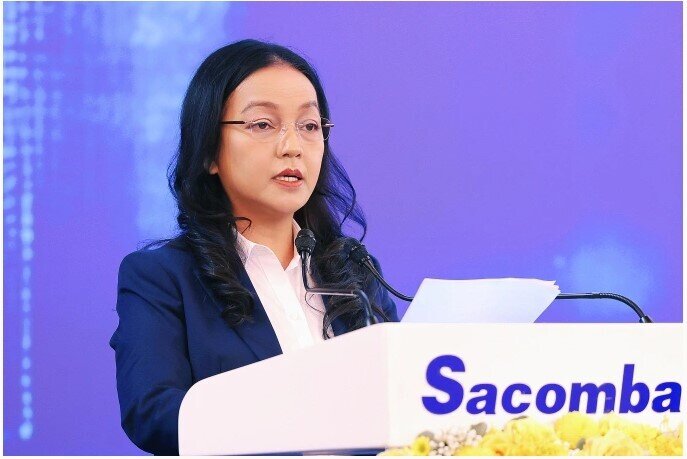 Ông Dương Công Minh: Sacombank sẽ tiếp tục cắt giảm nhân sự