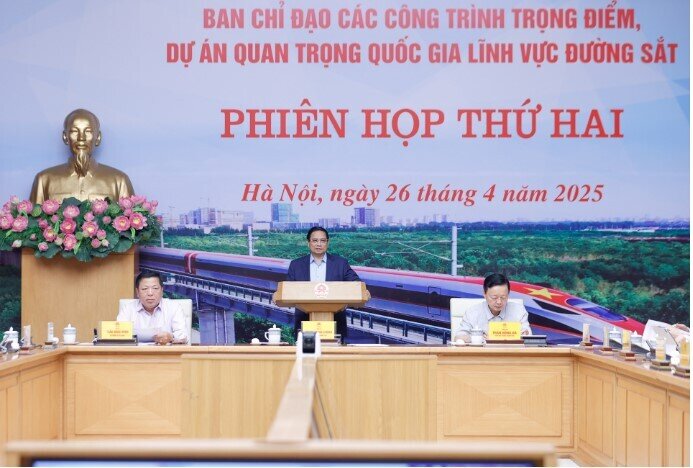 Thủ tướng chủ trì phiên họp thứ hai Ban Chỉ đạo các dự án đường sắt