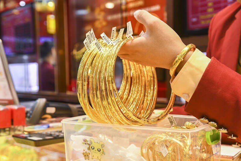 Giá vàng lên cao, cần phải biết điều này