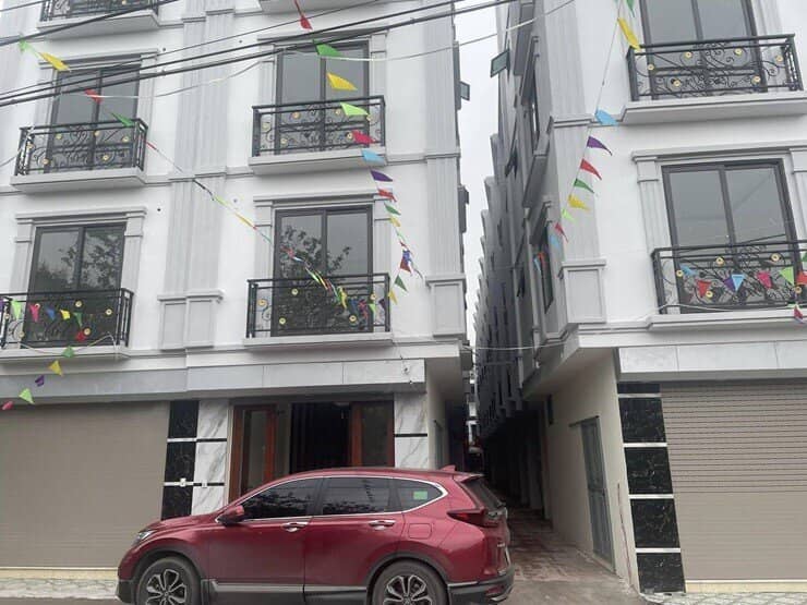 Người mua choáng váng khi nhà đất tăng cả trăm triệu đồng mỗi căn