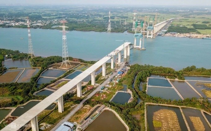 Cầu Phước Khánh trên cao tốc Bến Lức - Long Thành thi công trở lại