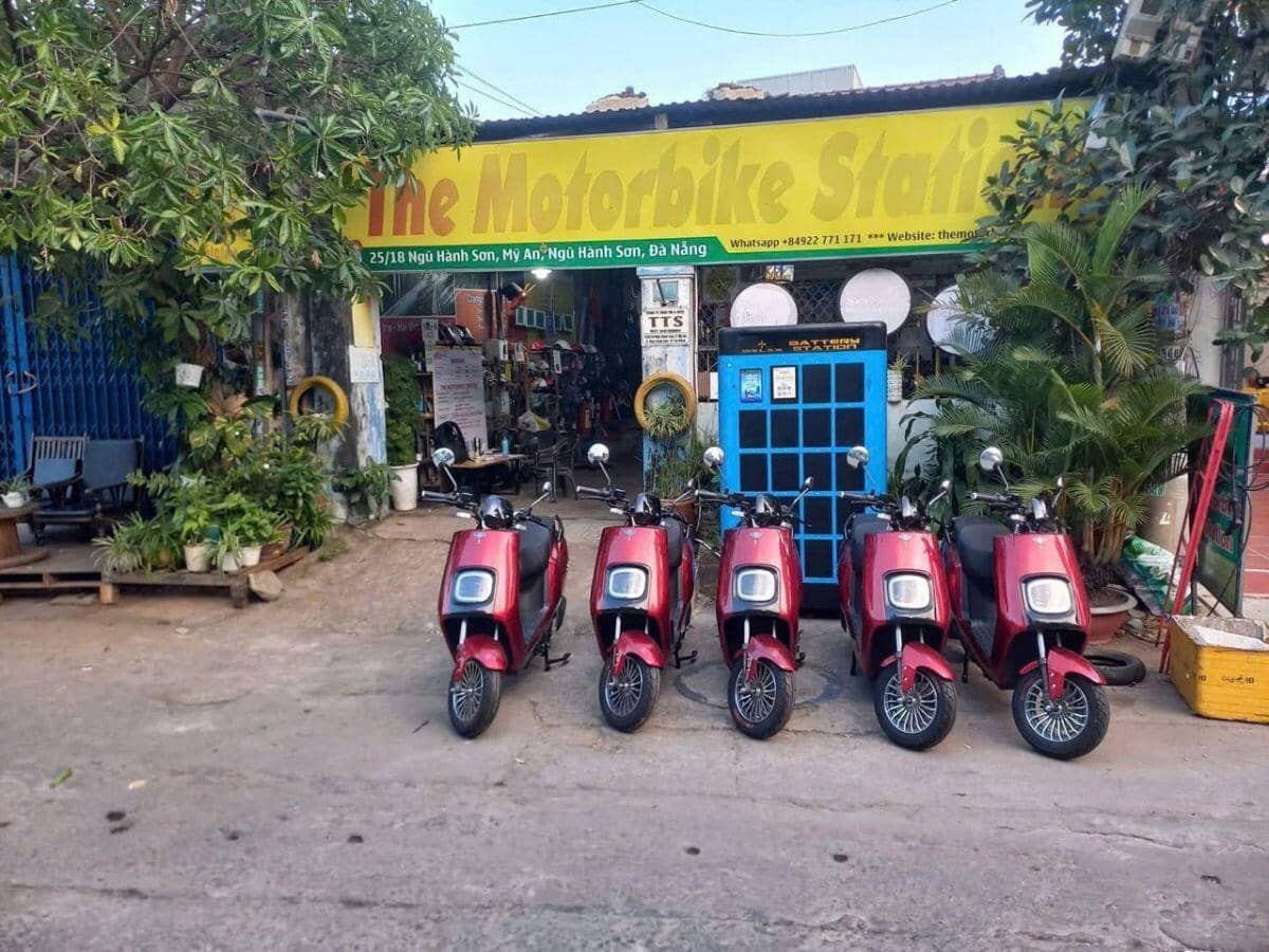 Xe máy điện hoán đổi pin thu hút khách du lịch nước ngoài