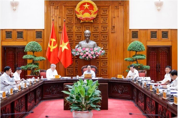 Hàng trăm tấn hàng giả mà không biết, do không còn ý chí hay bị mua chuộc?