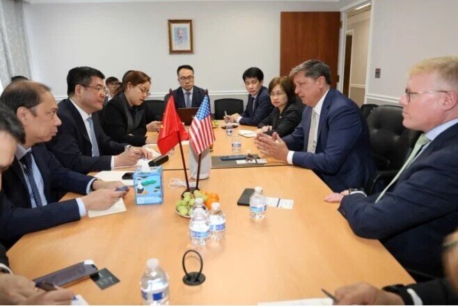 Việt Nam hợp tác với doanh nghiệp hàng đầu Mỹ về năng lượng, hàng không, vũ trụ