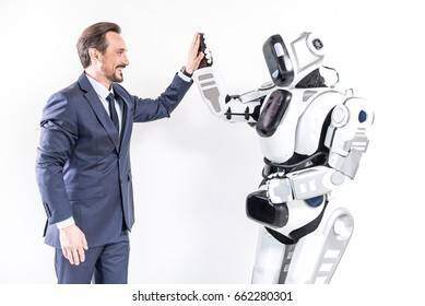 Chính quyền Mỹ siết chặt yêu cầu tiêm vắc-xin COVID-19