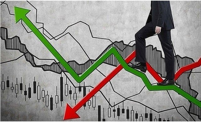 VN-Index vượt 1.300 điểm nhưng niềm vui không dành cho tất cả