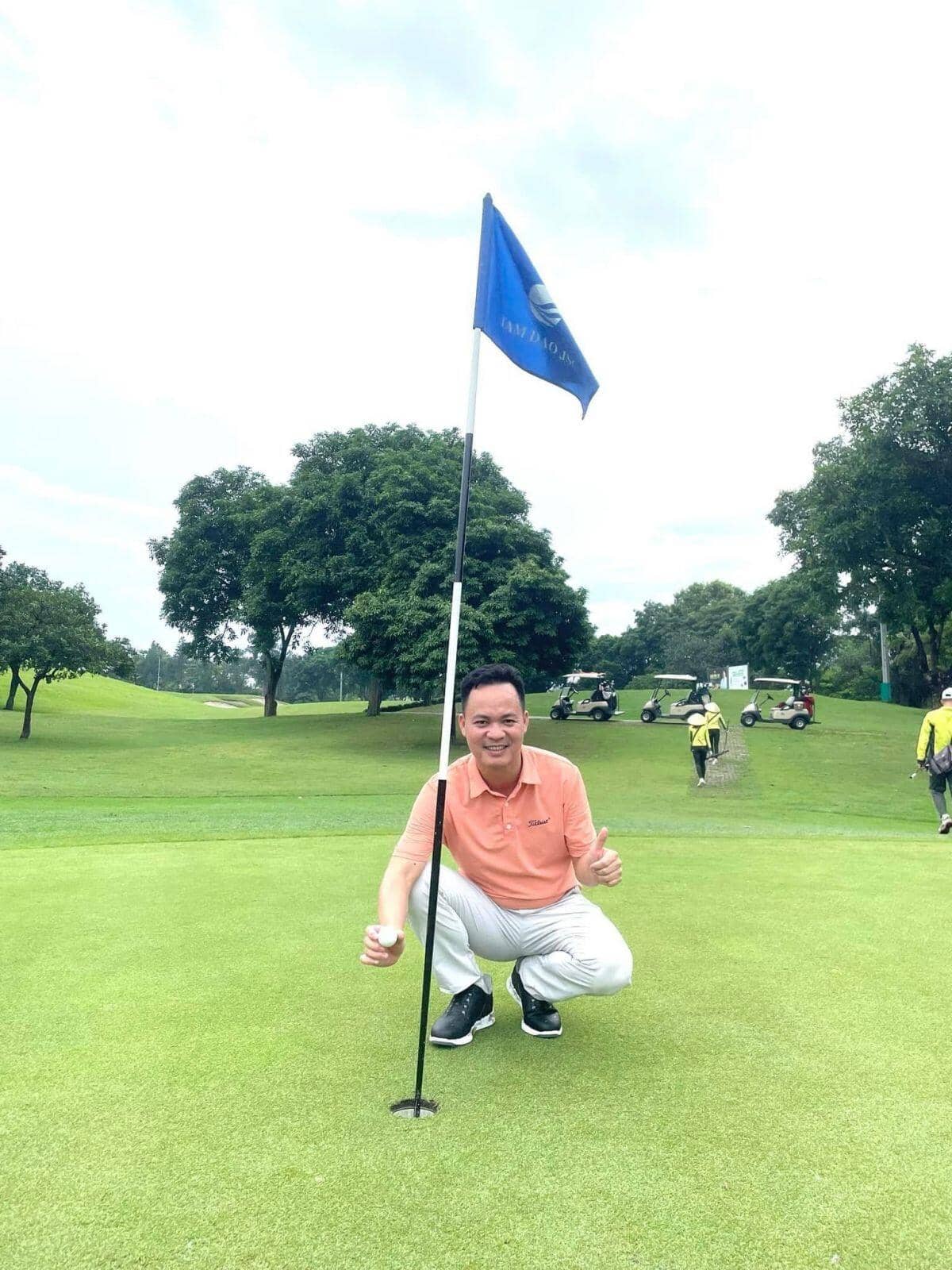 HLV golf Nguyễn Bá Minh: "Tôi tự nhận mình là một HLV nghiêm khắc nhưng tận tâm với học viên của mình"