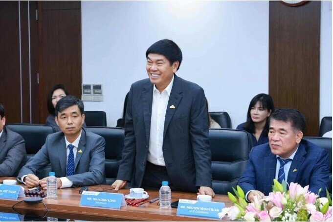 Hòa Phát sẽ xuất xưởng thép ray cao tốc đầu tiên năm 2027