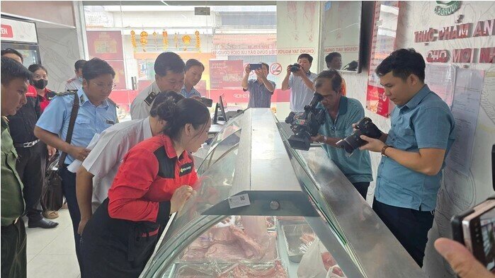 Nhiều địa phương vào cuộc kiểm tra cửa hàng, lò mổ liên quan C.P. Việt Nam