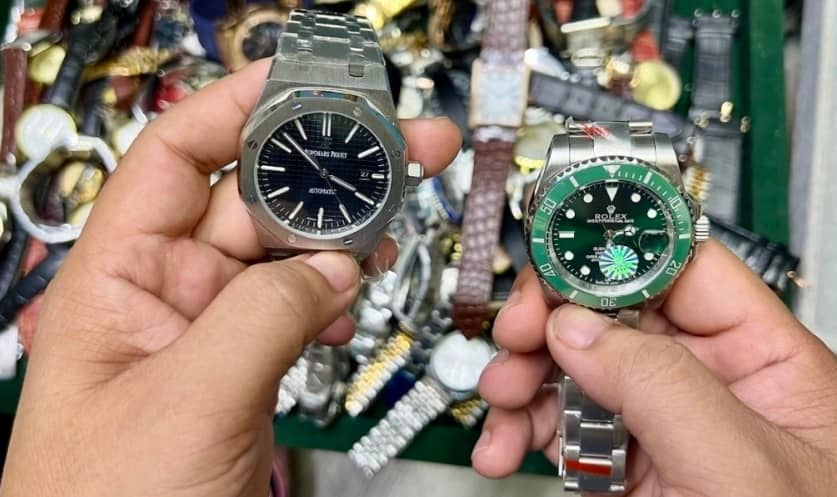 Quản lý thị trường: Tiểu thương bán hàng giả lãi cao, xem tiền phạt như 'chi phí kinh doanh'