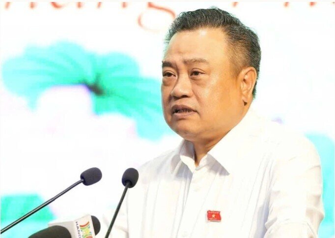 Chủ tịch Hà Nội: Không thay đổi lộ trình hạn chế xe máy tại các quận nội đô