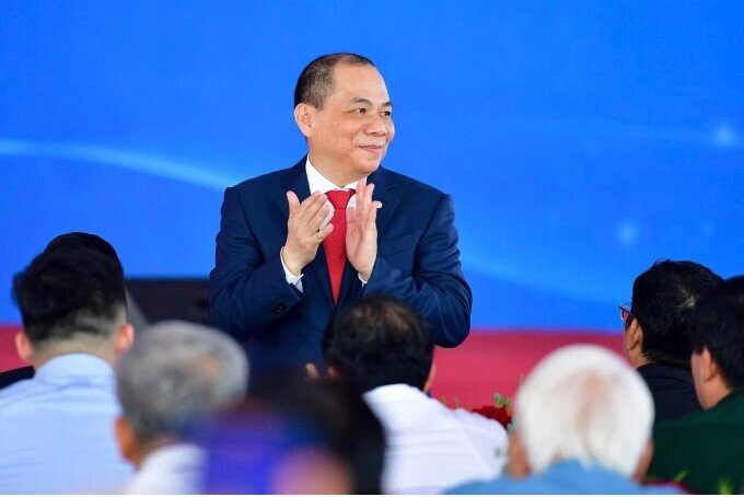 Ông Phạm Nhật Vượng tài trợ cho VinFast thêm 20.500 tỷ đồng trong 6 tháng