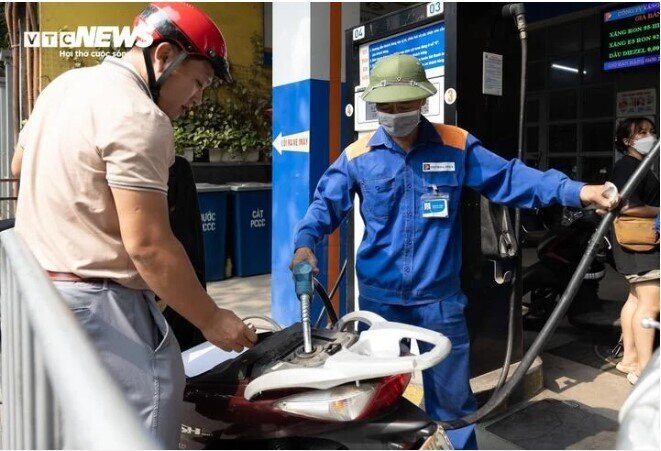Giá xăng dầu ngày mai có thể đồng loạt tăng