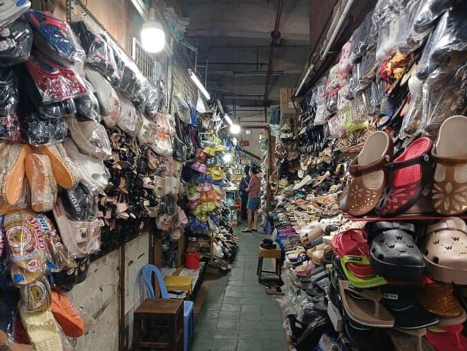 Tiểu thương lo đóng cửa vì hàng không hóa đơn, chứng từ