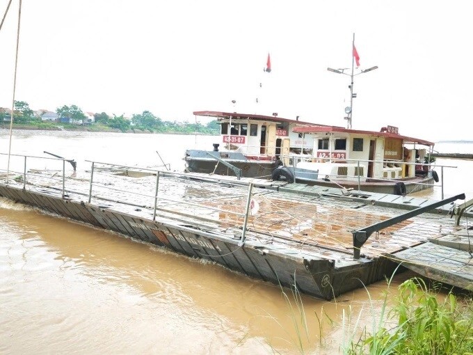 Nối lại cầu phao Phong Châu