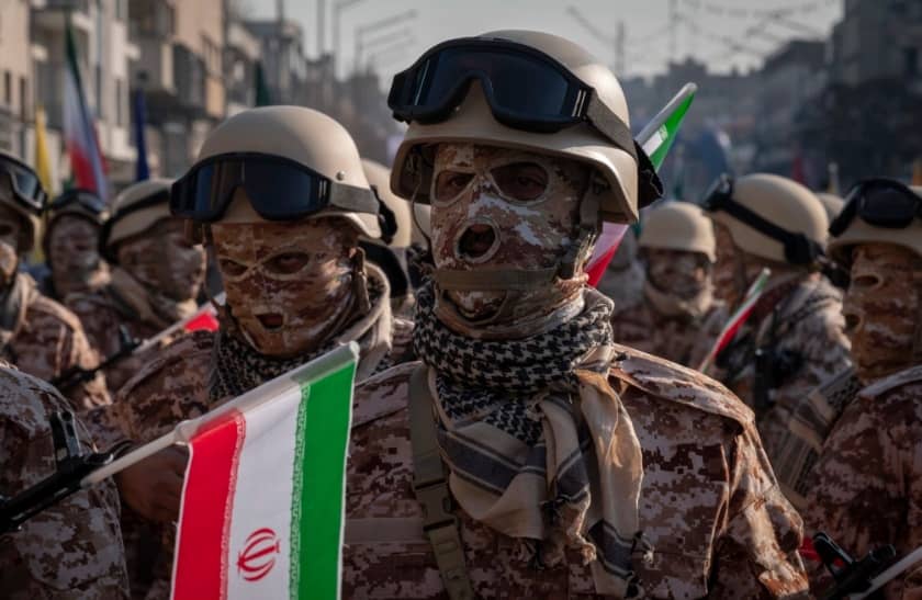 Iran nói cuộc không kích của Israel là 'lời tuyên bố chiến tranh'