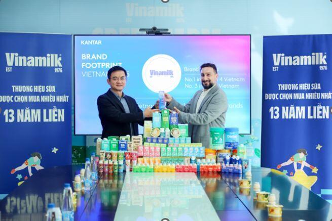 Top 10 thương hiệu sữa được chọn mua nhiều nhất Việt Nam: Có đến 5 nhãn hiệu cùng “nhà Vinamilk”
