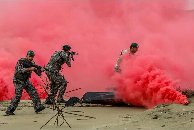 Nếu Iran đóng eo biển Hormuz, Nga hưởng lợi từ giá dầu?