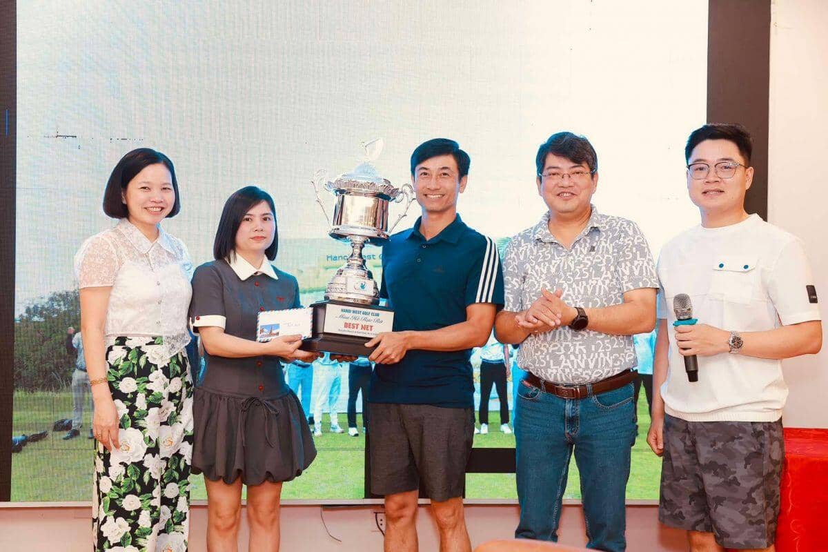 HLV Hồ Khắc Luận - "Hơn cả đam mê, golf là bộ môn của sự học hỏi và phát triển"