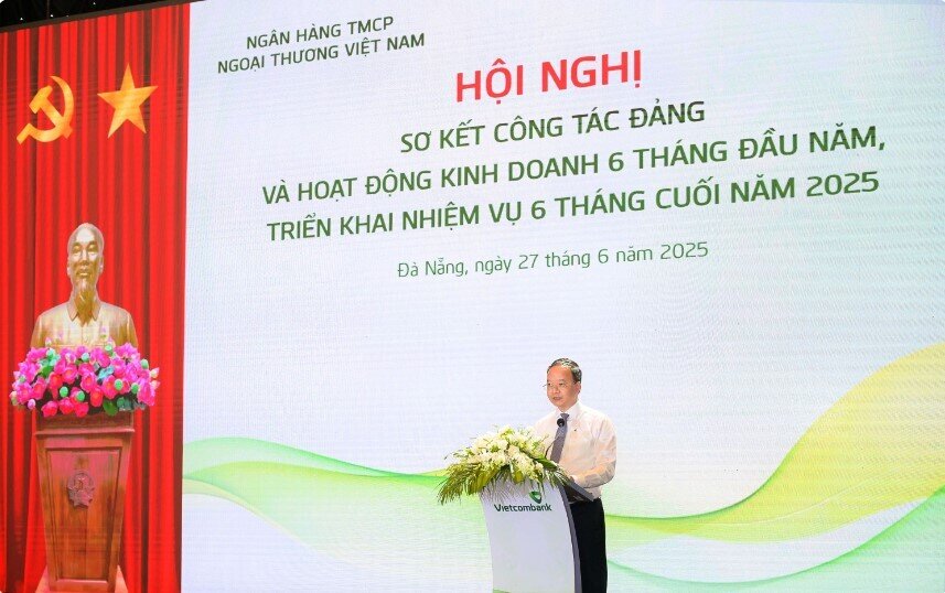 Vietcombank (VCB) hé lộ KQKD 6 tháng đầu năm