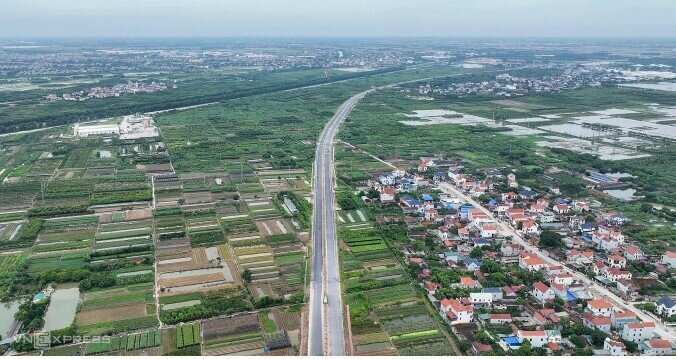 Đất nền tỉnh 'gãy sóng'