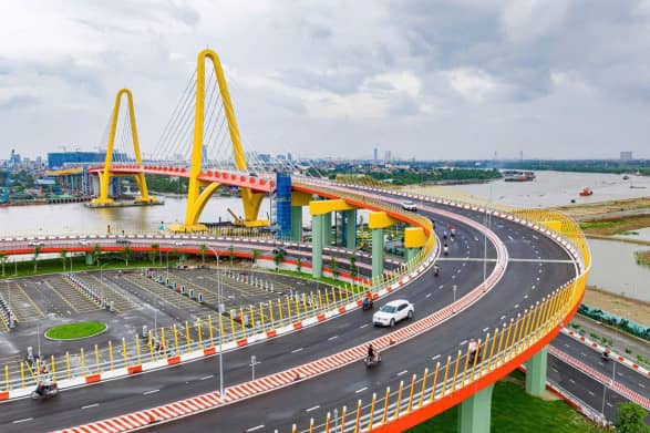 VINGROUP CÔNG BỐ 2 TRỤ CỘT HOẠT ĐỘNG MỚI LÀ HẠ TẦNG VÀ NĂNG LƯỢNG XANH