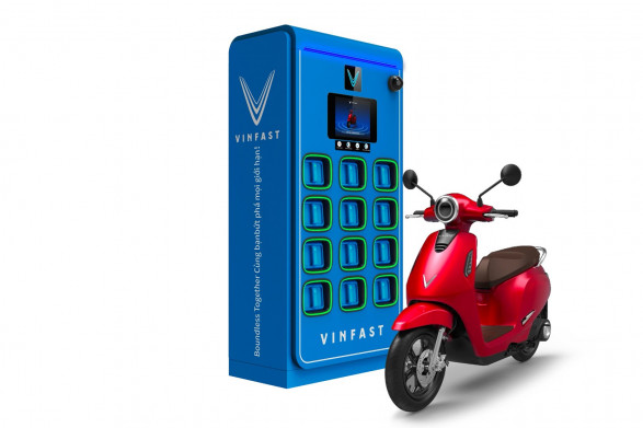 VINFAST TRIỂN KHAI TOÀN QUỐC CHÍNH SÁCH ƯU ĐÃI CHUYỂN ĐỔI XANH VÀ MÔ HÌNH ĐỔI PIN XE MÁY ĐIỆN