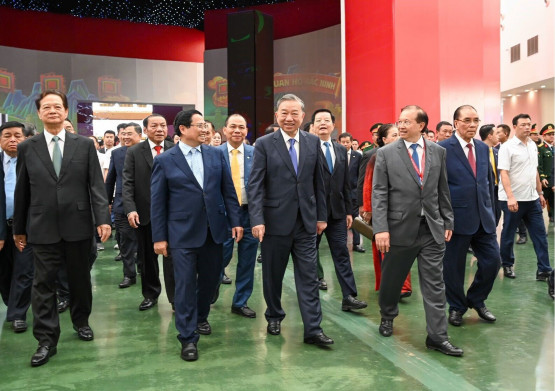 VINGROUP GHI DẤU ẤN KIẾN TẠO TẠI TRIỂN LÃM “THÀNH TỰU ĐẤT NƯỚC: 80 NĂM HÀNH TRÌNH ĐỘC LẬP -