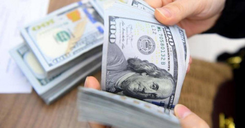 Tỷ giá tăng mạnh nhưng khối ngoại vẫn mua ròng: Nghịch lý hay dấu hiệu cho một làn sóng đầu tư mới?