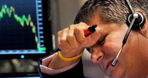 Khối ngoại quay đầu bán ròng gần 400 tỷ đồng, cổ phiếu nào bị 'xả' mạnh nhất?