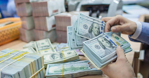 USD Suy Yếu Toàn Cầu, Nhưng USD/VND Lên Đỉnh Lịch Sử: Điều Gì Đang Xảy Ra?