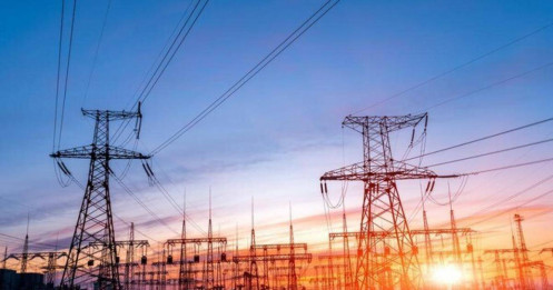 Khái quát ngành điện Việt Nam - Cơ hội từ đầu tư từ sóng hạ tầng và năng lượng tái tạo