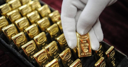 Giá vàng hôm nay 2/7/2025: SJC lập đỉnh 1 tháng, vàng thế giới tăng sốc