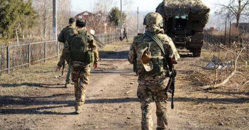 Nga – NATO: Bước lùi ngoại giao, bước gần chiến sự?