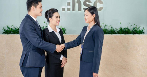 HCM - Con sóng siêu lớn quý III