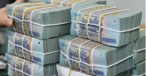 Lãi suất liên ngân hàng vọt lên 6,45%/năm, doanh nghiệp lo 'cơn bão' lãi vay chực chờ