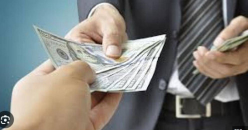 8 DN sắp chốt quyền trả cổ tức bằng tiền