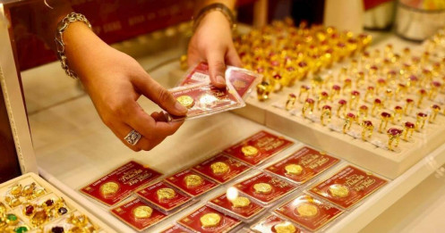 Giá vàng hôm nay 5/7/2025 bật tăng trở lại, vàng miếng SJC có về mốc 121 triệu?