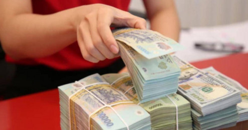 Tiền gửi tiết kiệm của người dân tăng cao nhất từ đầu năm