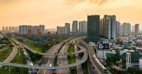 Đường sắt liên vùng là 'chìa khóa' để vận hành siêu đô thị TP.HCM mới