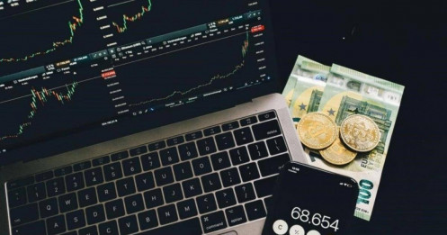 Theo dõi sát các nhóm ngành bất động sản, ngân hàng, chứng khoán và bán lẻ