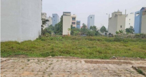 'Gãy sóng' 5 lô đất nền 6 tỷ vì bán 800 triệu không ai mua